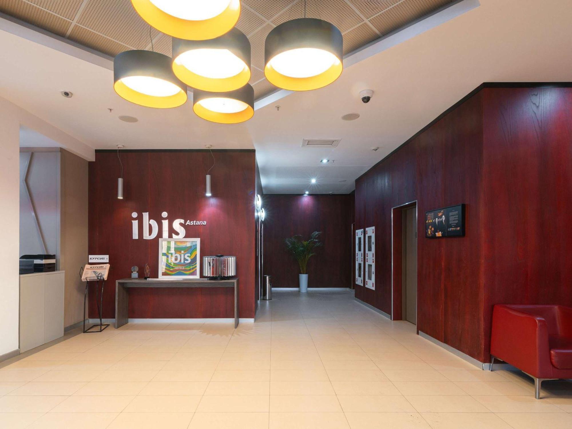Ibis Astana Hotel Exterior foto